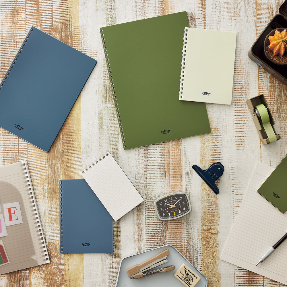 ソフィーチェノート セミ　Ｂ５　リーフ３０枚