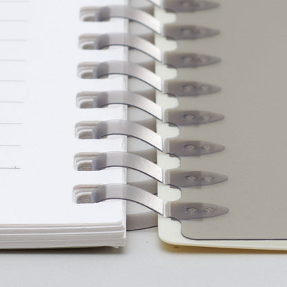 ソフィーチェノート セミ　Ｂ５　リーフ３０枚