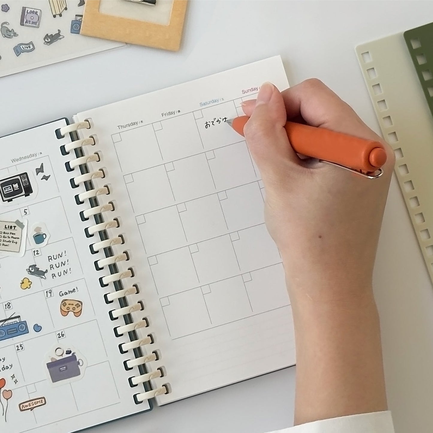 オープンリングノート＜適合リーフ＞日付フリーマンスリー　Ａ６